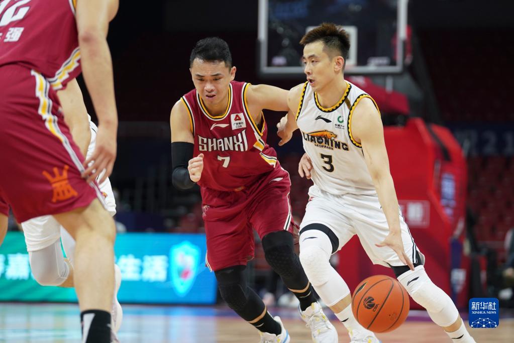 12 投 38 分，效率惊人（12次出手斩获38分，效率爆棚）