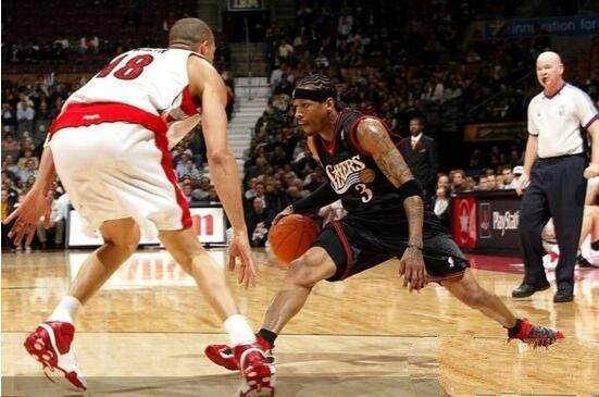 圣保罗官方：奥斯卡已于今日出院，他被确诊为血管迷走性晕厥（圣保罗官宣：奥斯卡今日出院，确诊血管迷走性晕厥）