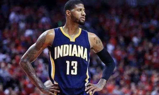 墨尔本胜利主帅：麦克阿瑟拥有双塔，我们必须要限制对手传中（墨尔本胜利主帅：麦克阿瑟双塔威胁大，我们必须压制其传中）